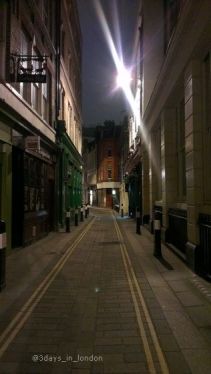 city-of-london-2012-12-7_alleyways