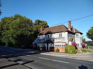 the cricketers new alresford, walking the pilgrims way, winchester to canterbury along the pilgrims way, long distance walks uk, solo walking for women, explore england, walking the pilgrims way to canterbury
